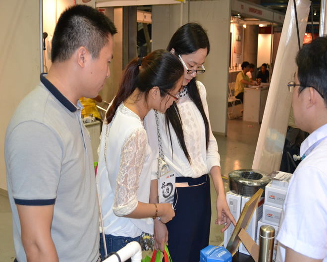 太陽(yáng)能電熱帶參展